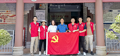 凯时党支部丨“爱在一起，，，，，，，卫爱而行”慰问环卫工人活动